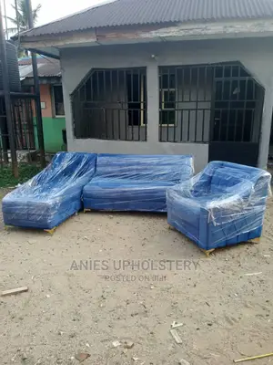 L Shaped Chair at Affordable Price