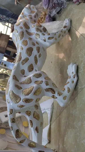 Big White and Gold Leopard Sculpture Decoration
