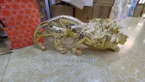 Lion Center Table Decorations