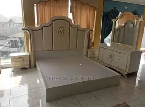 Executive Design Bed With Dressing Mirror and Drawers Full