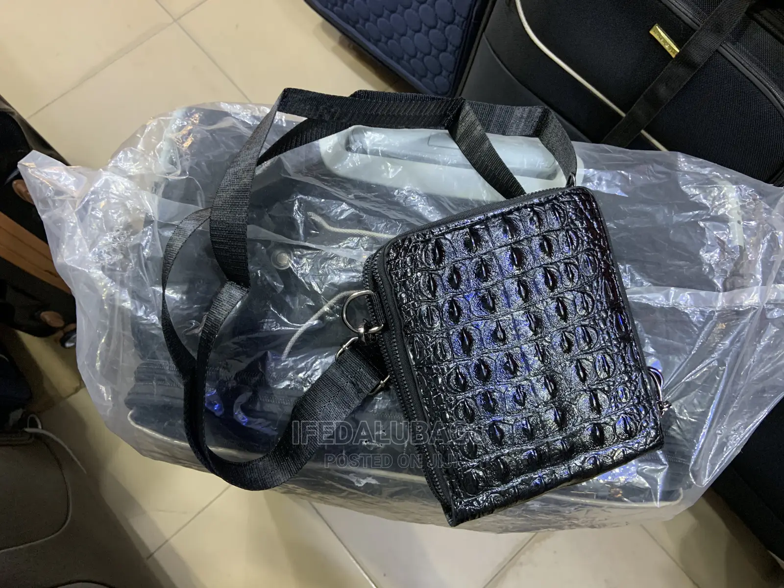 Small Size Quality Leather Side Bag