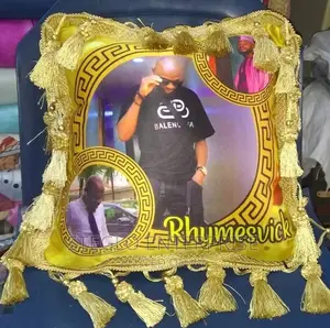 Customed Luxury Throwpillow Box