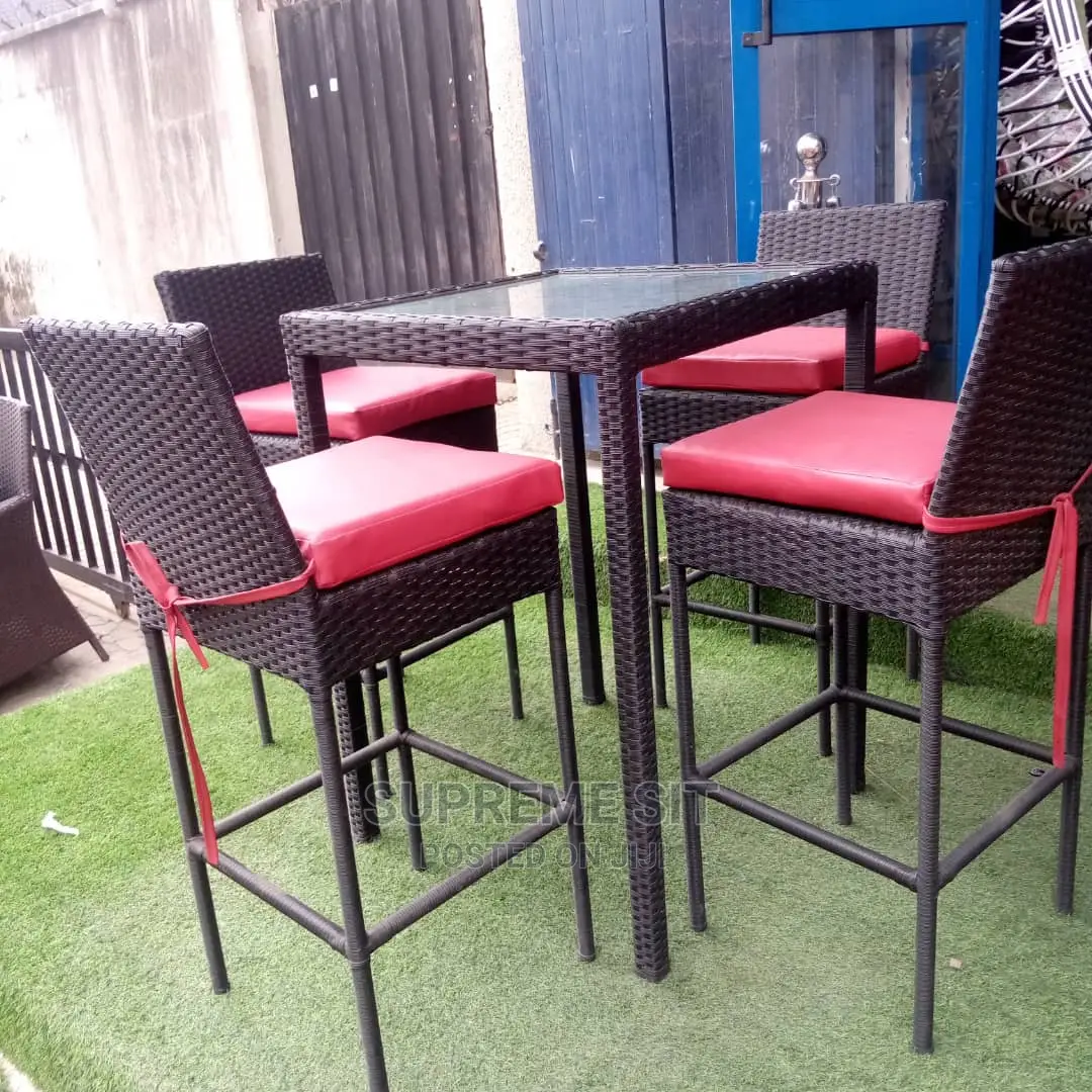 High Barstool Set