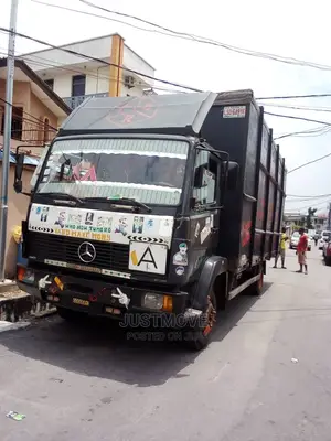 Covered Truck for Hire in Ikeja