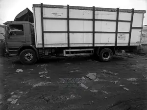 Hire Covered Truck for Product Delivery