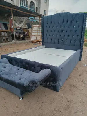 Luxury High Back Rest Padded Bedframe With Footrests 4.5by6/41⁄2x6