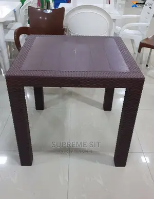 Very Strong Collapsible Plastic Table