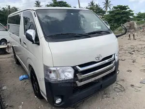 Toyota HiAce 2012 White