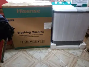 White Colour Hisense 11kg Washing Machine With 1yr Warranty