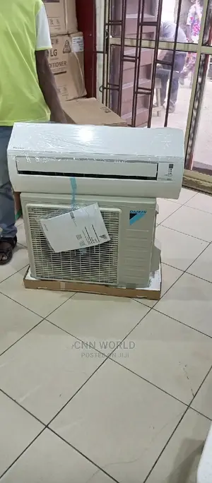 New Daikin R410a Split Ac (Malaysia) Super Cooling Copper