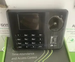 P160 Multi-biometric Identification Time Attendance
