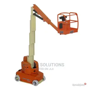 Quality Operated Mast Lift