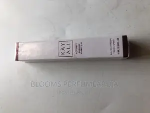 Vanilla 28 Travel Spray Boxed