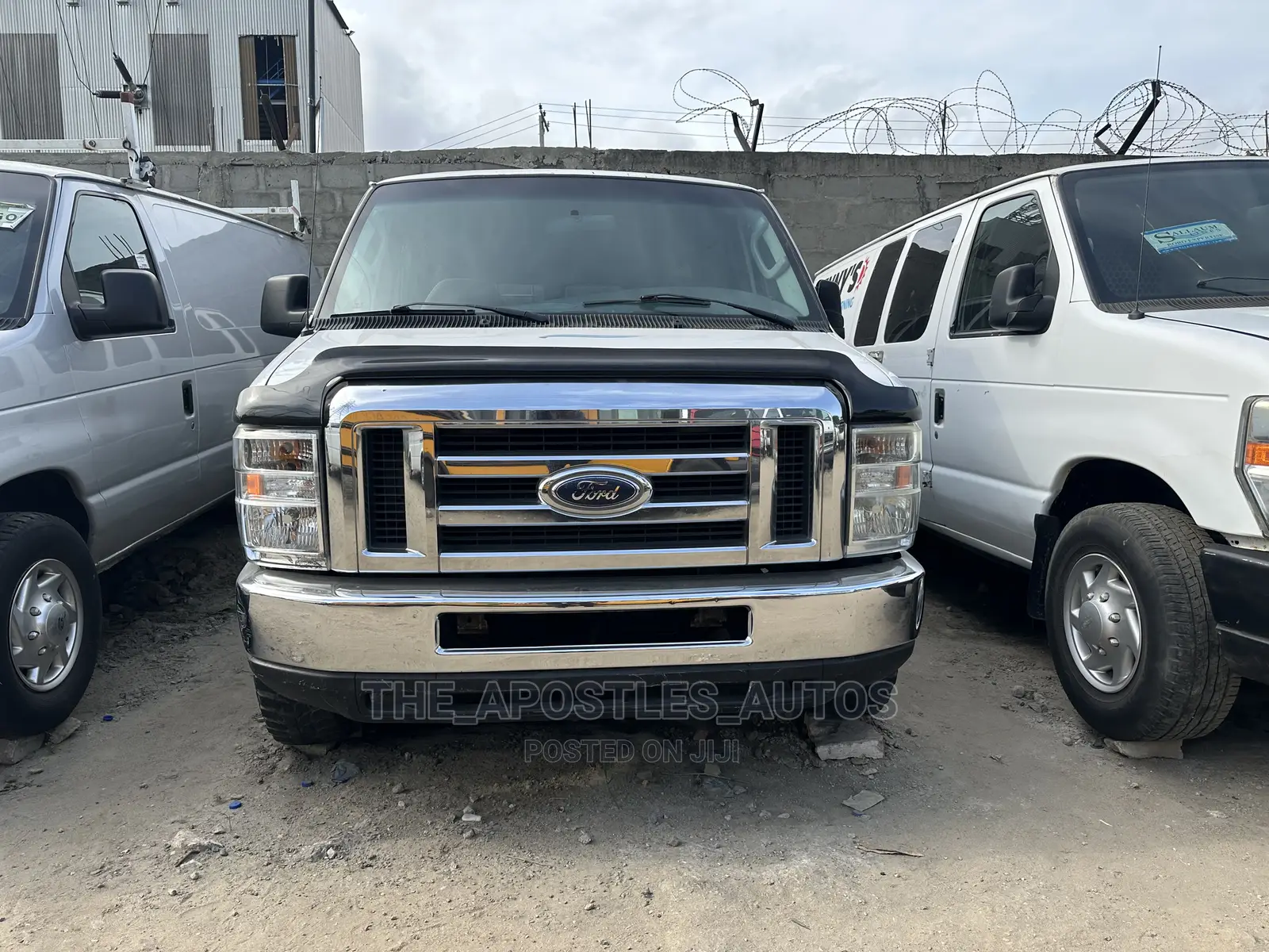 Ford E350 2010 White