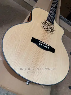 Quality Tayste Electro Acoustic Guitar