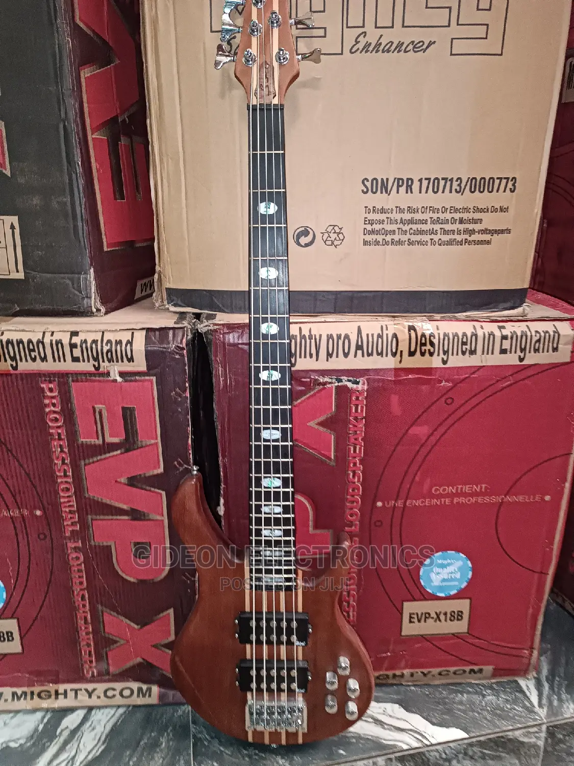 Smiger Active Bass Guitar