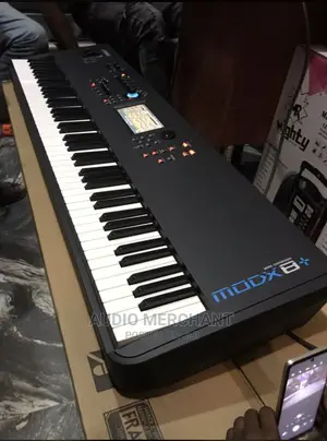 Yamaha Modx8 Plus Synthesizer/Keyboard
