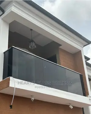 Balcony With 10mm Tempered Glass