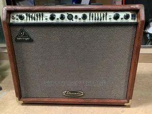 Quality Behringer Ultracoustic ACX 900 Guitar Combo/ Amp