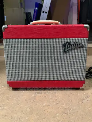 Quality Italia Rectro 15 Guitar Amplifier (Combo)