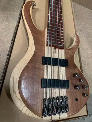 Quality Ibanez BTB 746 Six String Active Bass Guitar