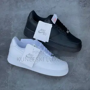 Original Nike Air Force 1 Low Triple White/Black Sneakers
