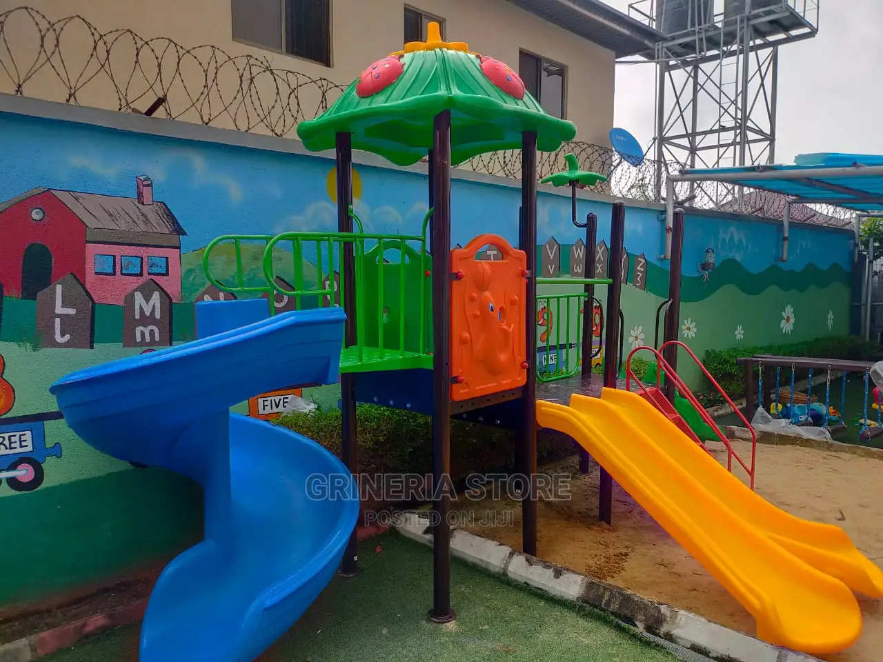 Outdoor Play Systems With Slides