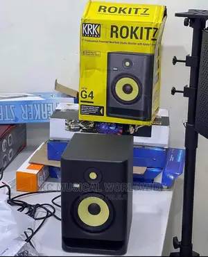 Quality Studio Powered Monitor Rokit7