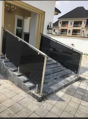 Staircase Spigot Frame Less
