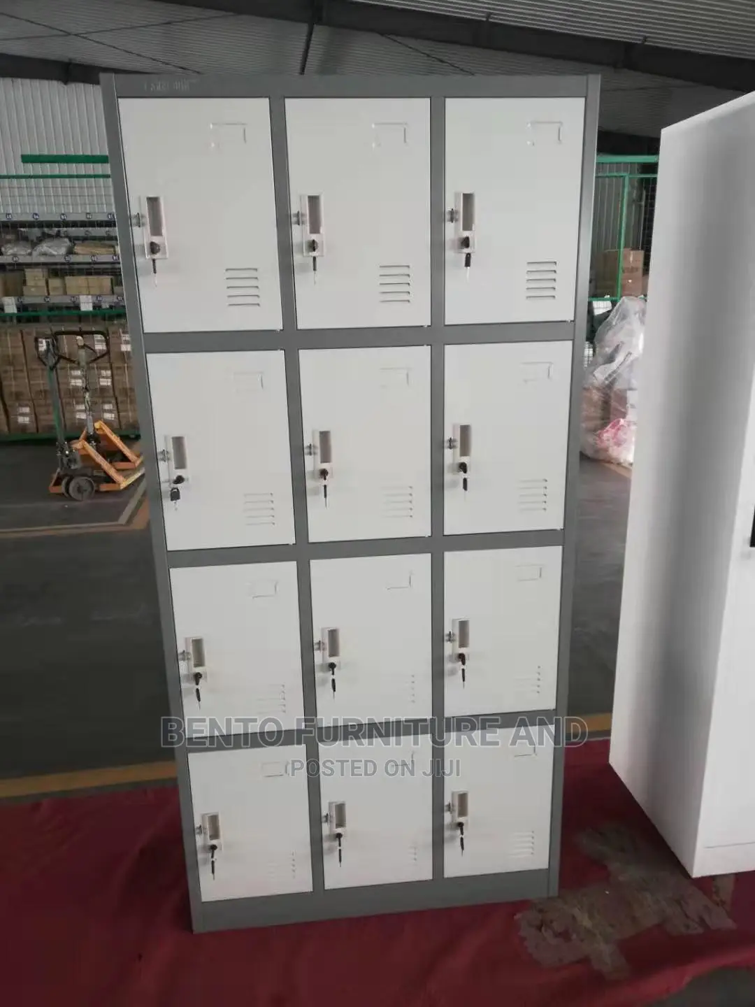 18 Workers Locker
