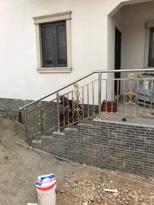Sliver Stainless Rails