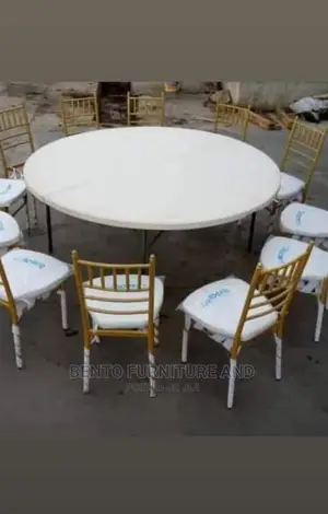 5ft Plastic Folding Round Table