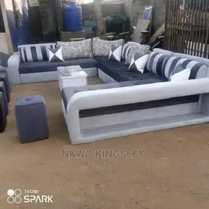 Quality U-Shaped Sectional Living Room Fabric Made Sofa Chair.