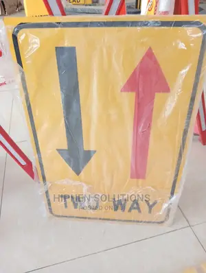 High Quality Two Way Traffic Road Sign