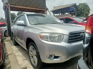Toyota Highlander V6 2009 Silver