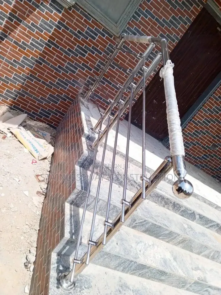 Stainless Hand Rail With