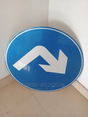 Right Turn Traffic Road
