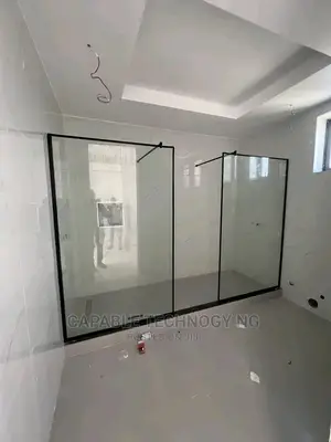 Standard Shower Cubicle