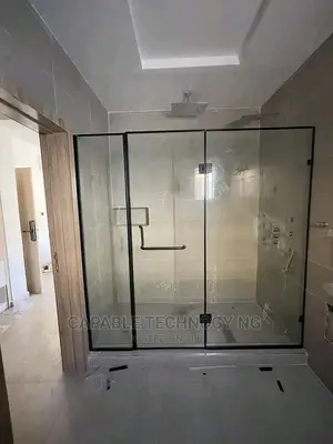 Standard Shower Cubicle