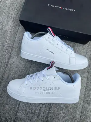 Original TOMMY HILFIGER Sneakers Available in Store