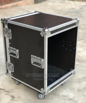 Amplifier Rack Closed 16u