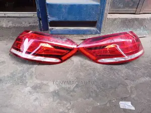 Mercedes-Benz E350 2014 212 Back Lights