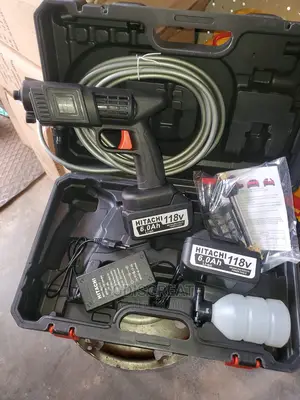 Hitachi Cordless Pressure Washing Machine