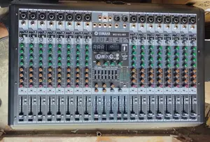 Yamaha 16 Channels Mixer