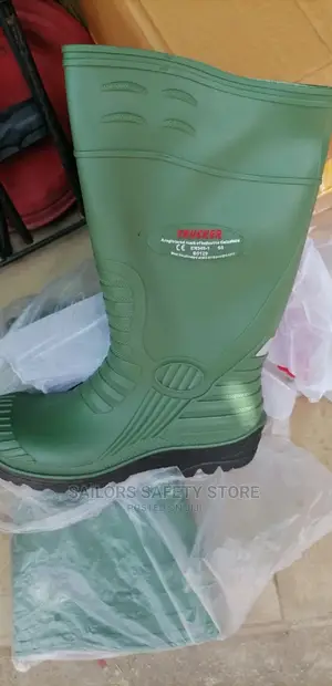 Trucker Rain Boot