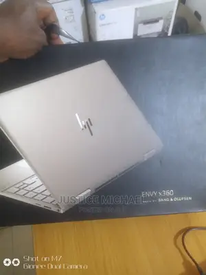 New Laptop HP Envy X360 8GB Intel Core I5 SSD 512GB