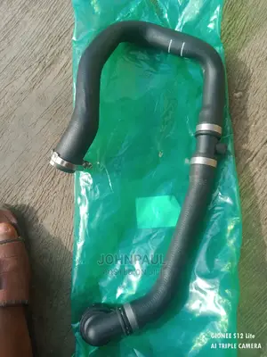Range Rover Evoque Up Radiator Hose 2013