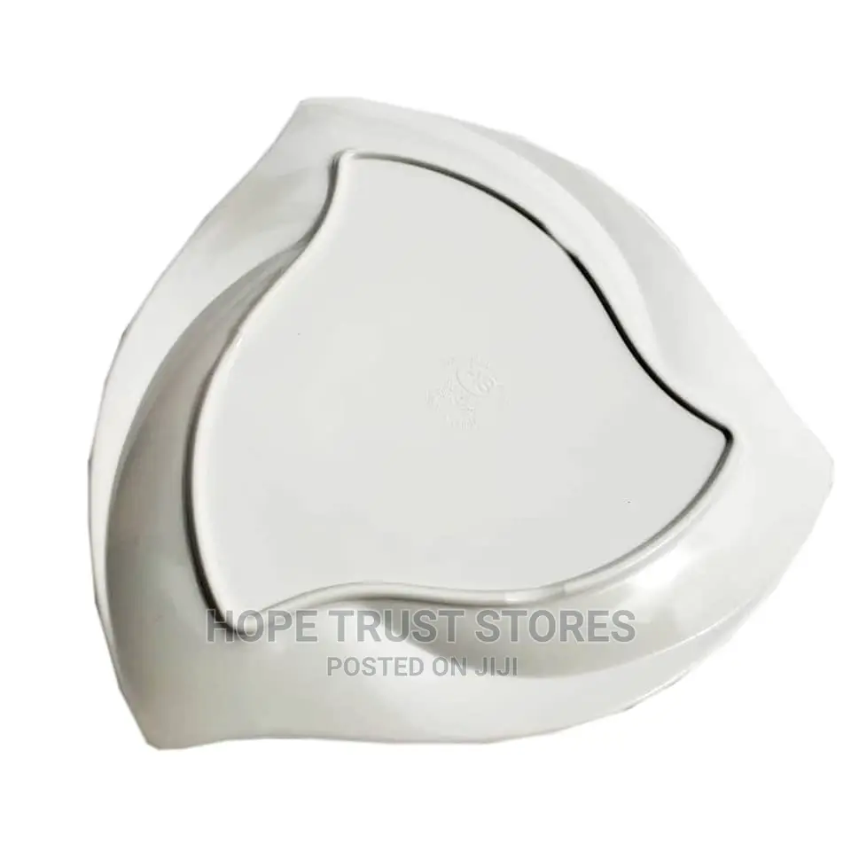Unbreakable Triangle Flat Plate
