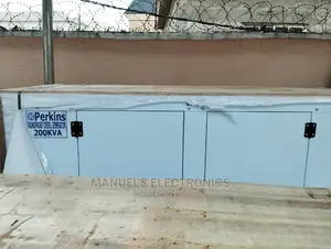 200kva Perkins Diesal Soundproof Generator 100% Copper Coil
