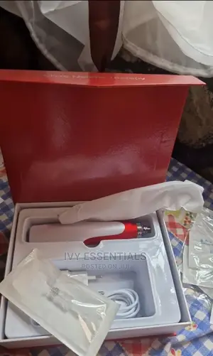 Microneedling Derma Pen